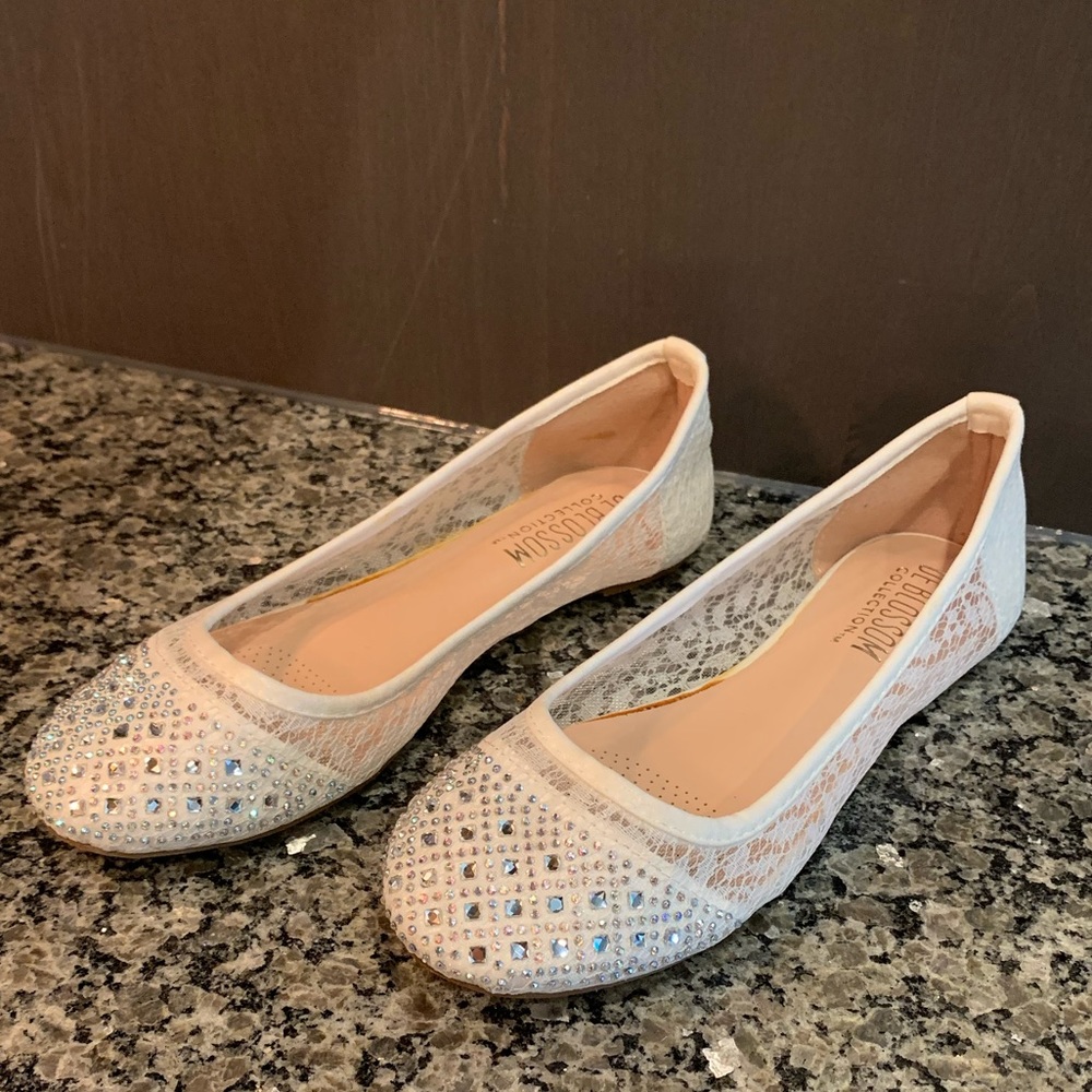 De Blossom Crystal and Lace Wedding Flats Size 6 1/2 - Picture 2 of 8